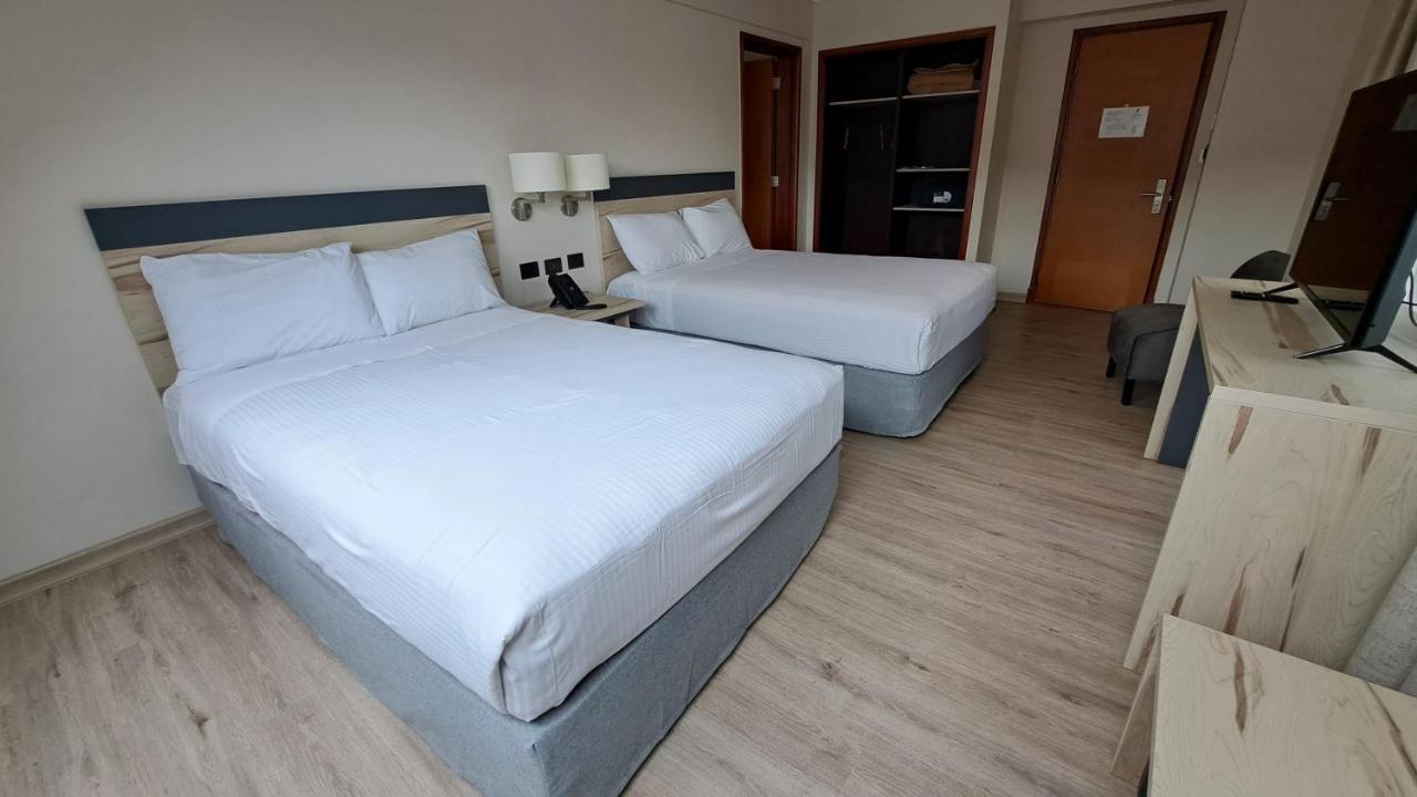 Hotel Diego De Almagro Castro Eksteriør billede